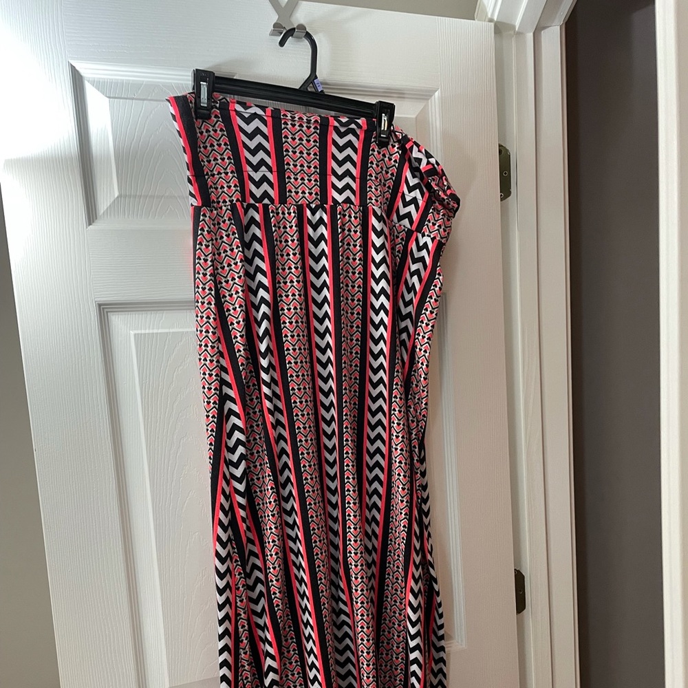 Patterned Maxi Skirt